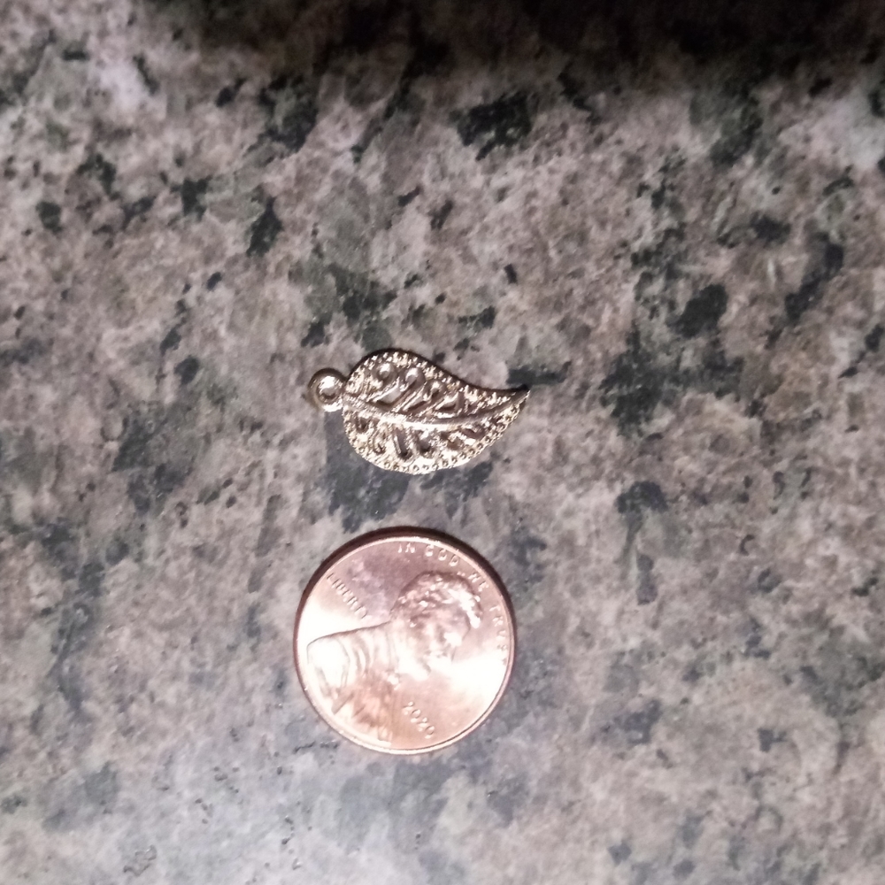 Pendants - Picture 5 of 6